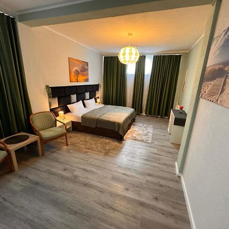 F-F Haus Monteuren Unterkunft Neuhausen auf den Fildern Bagian luar foto