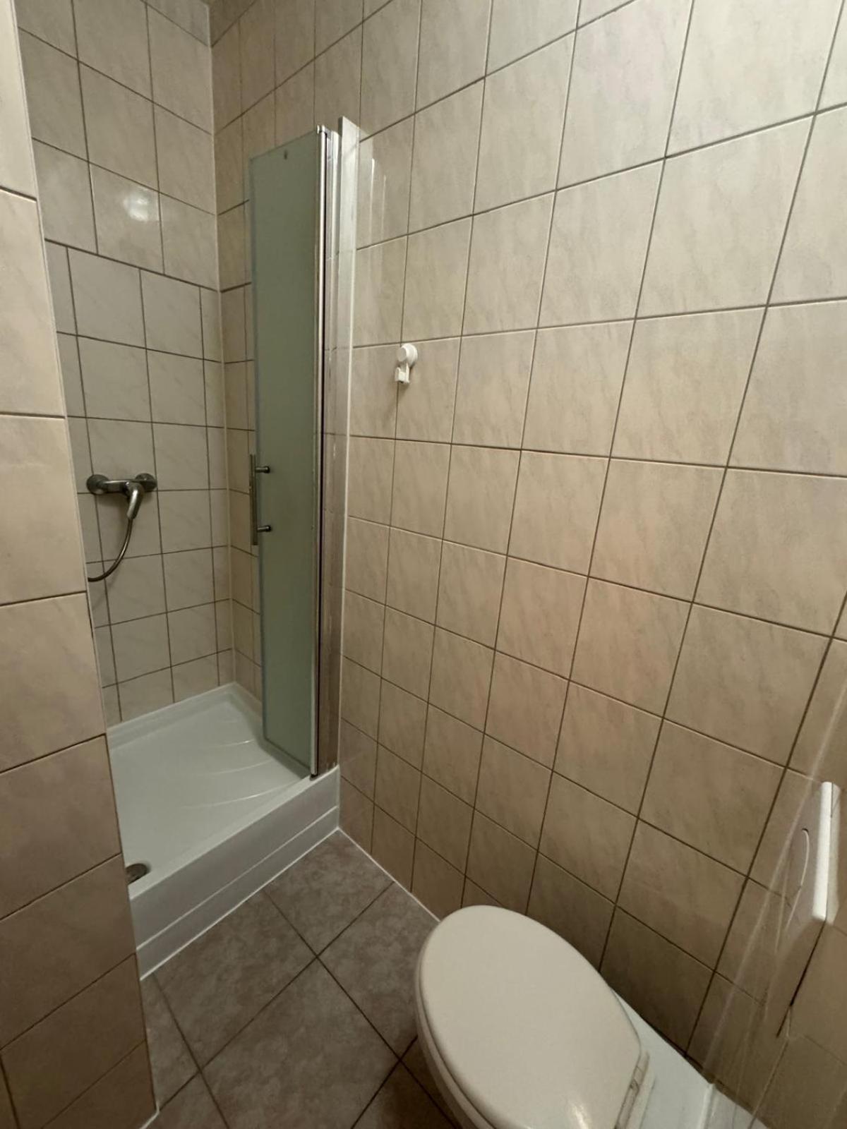 F-F Haus Monteuren Unterkunft Neuhausen auf den Fildern Bagian luar foto