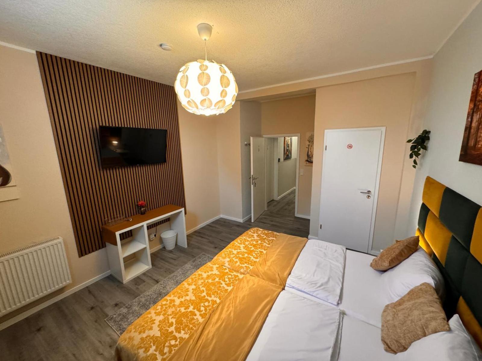 F-F Haus Monteuren Unterkunft Neuhausen auf den Fildern Bagian luar foto