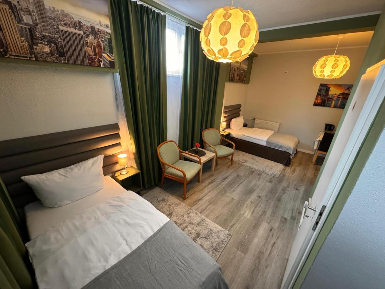 F-F Haus Monteuren Unterkunft Neuhausen auf den Fildern Bagian luar foto